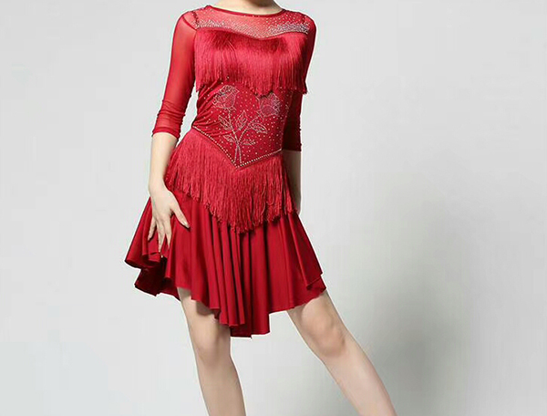 红色拉丁舞裙
